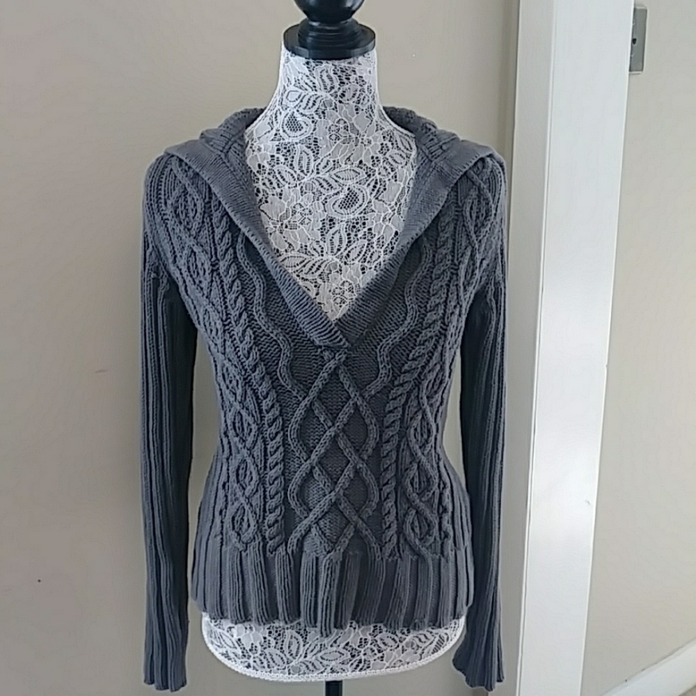 Gap Gray Cable Knit Sweater Sized Medium